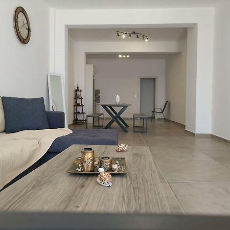 Papillon Villa Pera Gyalos Екстериор снимка