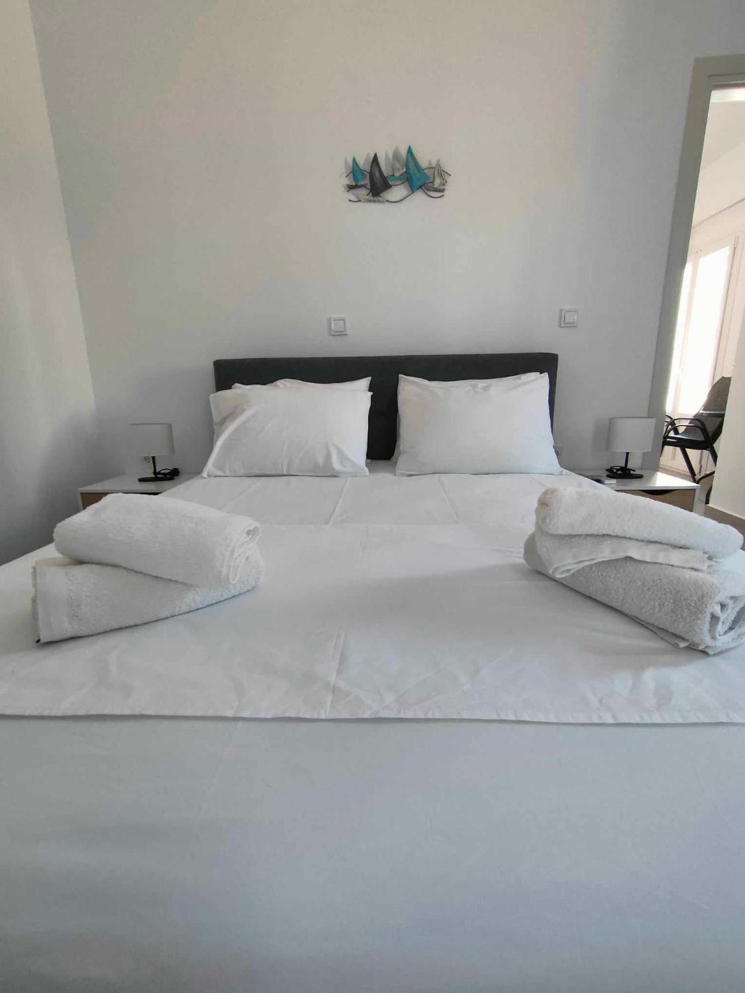 Papillon Villa Pera Gyalos Екстериор снимка